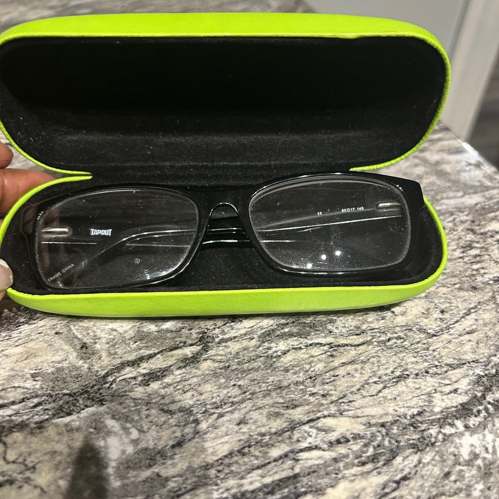 Tapout Black Rectangular Eyeglasses Frames And Ha… - image 7